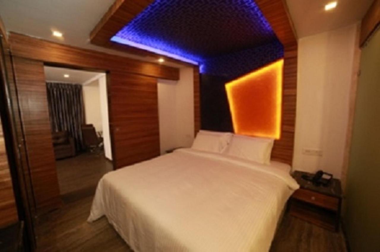 Hotel M Grand Chennai Exterior foto